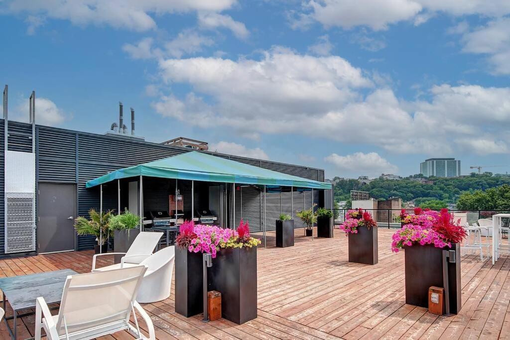 ケベックシティPenthouse With Free Indoor Parking Downtownアパートメント エクステリア 写真